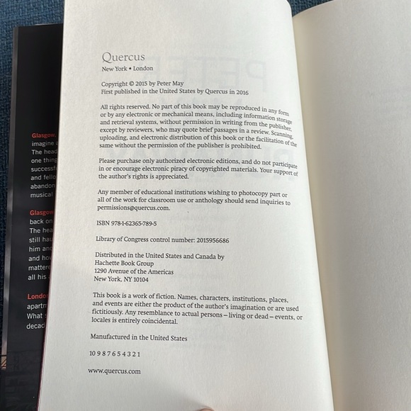 Runaway - Peter May. Hardcover Fiction Mystery - Picture 5 of 9